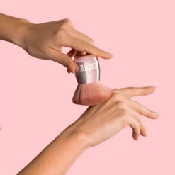 Coco & Eve Sunny Honey Tan Masters Kit 9 Coco & Eve Sunny Honey Tan Masters Kit -Teint Lisse Soldes Magasin coco eve sunny honey tan masters kit kit voyage avec effet auto bronzant 4