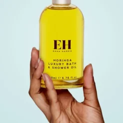 Emma Hardie Amazing Body Moringa Luxury Bath & Shower Oil 8 Emma Hardie Amazing Body Moringa Luxury Bath & Shower Oil -Teint Lisse Soldes Magasin emma hardie amazing body moringa luxury bath shower oil huile de bain 2