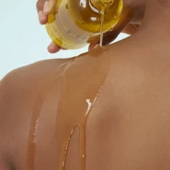 Emma Hardie Amazing Body Moringa Luxury Bath & Shower Oil 11 Emma Hardie Amazing Body Moringa Luxury Bath & Shower Oil -Teint Lisse Soldes Magasin emma hardie amazing body moringa luxury bath shower oil huile de bain 5