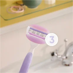 Gillette® Gillette Venus ComfortGlide Breeze 7 Gillette® Gillette Venus ComfortGlide Breeze -Teint Lisse Soldes Magasin gillette venus comfortglide breeze lames de rechange