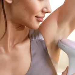 Philips Lumea IPL 7000 SC1994/00 -Teint Lisse Soldes Magasin philips lumea ipl 7000 sc1994 00 2