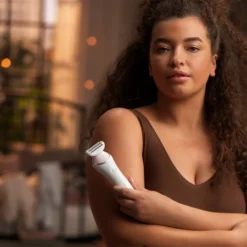 Philips SatinShave Series 8000 BRL176/00 -Teint Lisse Soldes Magasin philips satinshave series 8000 brl176 00 rasoir feminin 2