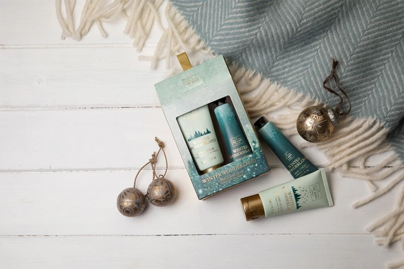 Scottish Fine Soaps Winter Wonderland Hand Care Duo 2 Scottish Fine Soaps Winter Wonderland Hand Care Duo – Image 2