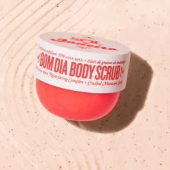 Sol De Janeiro Bom Dia™ Body Scrub 9 Sol De Janeiro Bom Dia™ Body Scrub -Teint Lisse Soldes Magasin sol de janeiro bom dia body scrub gommage corps lissant 2