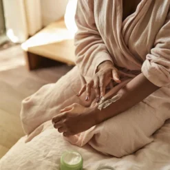 UpCircle Body Cream -Teint Lisse Soldes Magasin upcircle body cream creme pour le corps apaisante 3